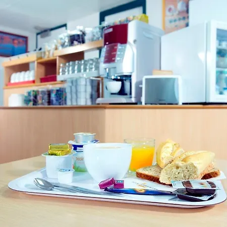 Premiere Classe Niort Est Hotell *