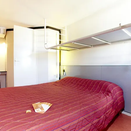 Premiere Classe Niort Est Hotell La Creche