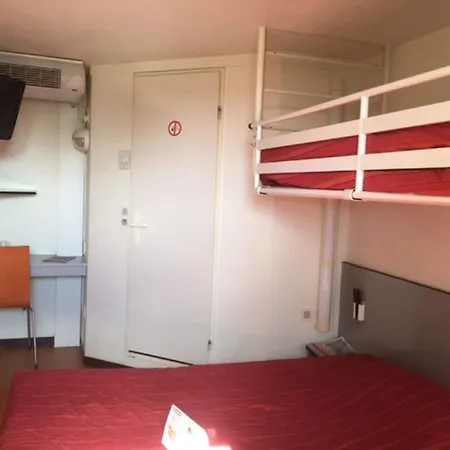 Premiere Classe Niort Est Hotel *