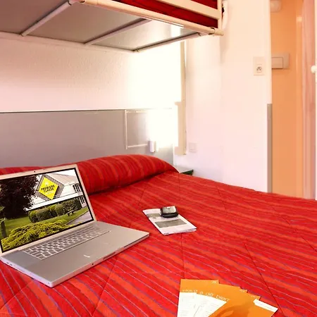 Premiere Classe Niort Est Hotel La Creche