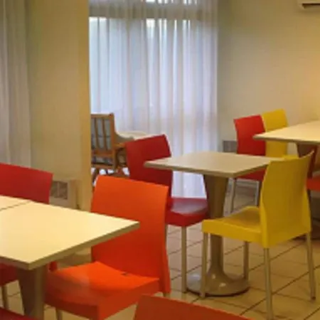 Premiere Classe Niort Est La Creche