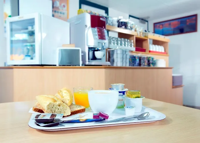 Hotel Premiere Classe Niort Est La Creche