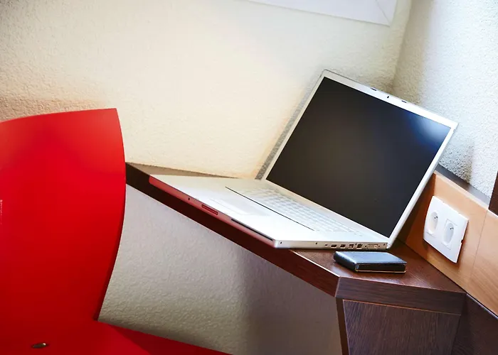 Premiere Classe Niort Est Hotel *