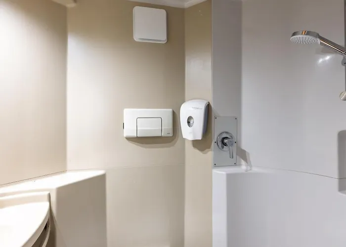 Premiere Classe Niort Est *