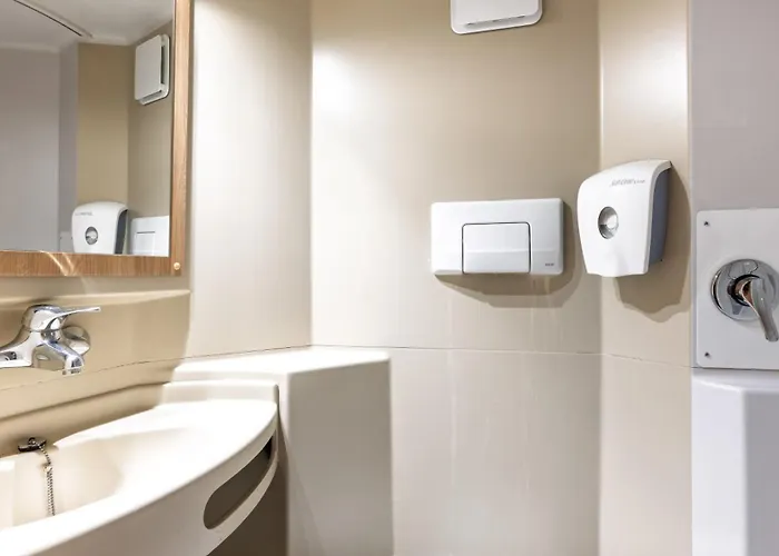 Premiere Classe Niort Est *