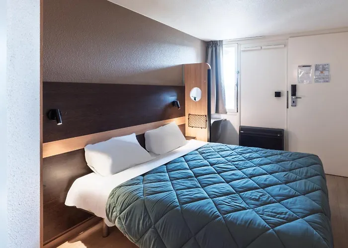 Premiere Classe Niort Est Hotel La Creche