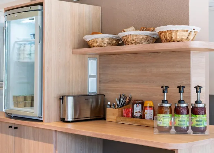 Premiere Classe Niort Est La Creche