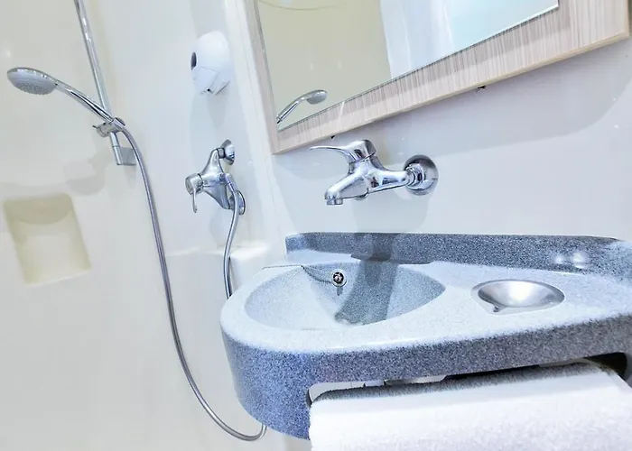 Premiere Classe Niort Est * La Creche